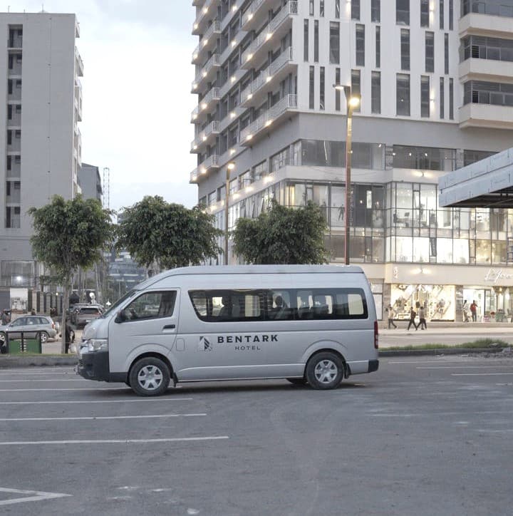 Bentark Hotel airport shuttle